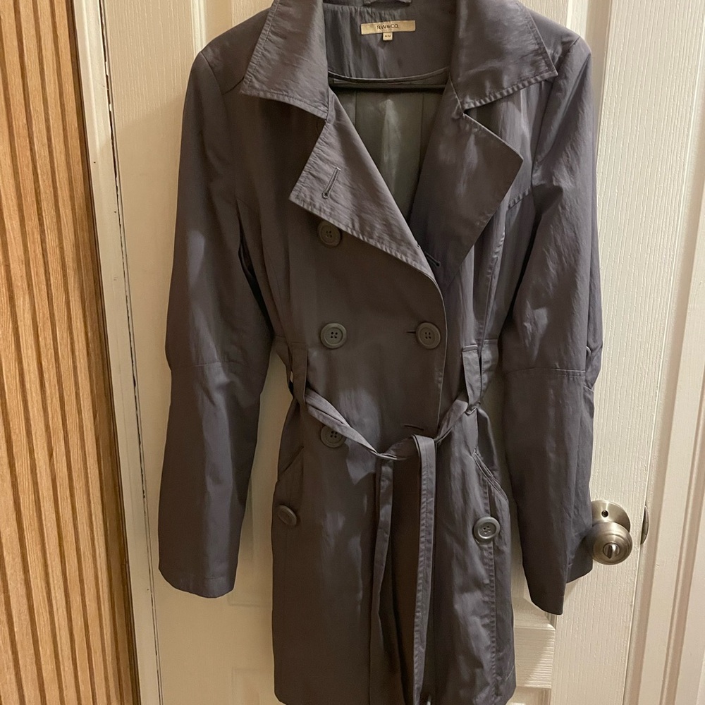 New York & Co Medium Trench Coat- Grey, lined double breasted, two frt pockets.